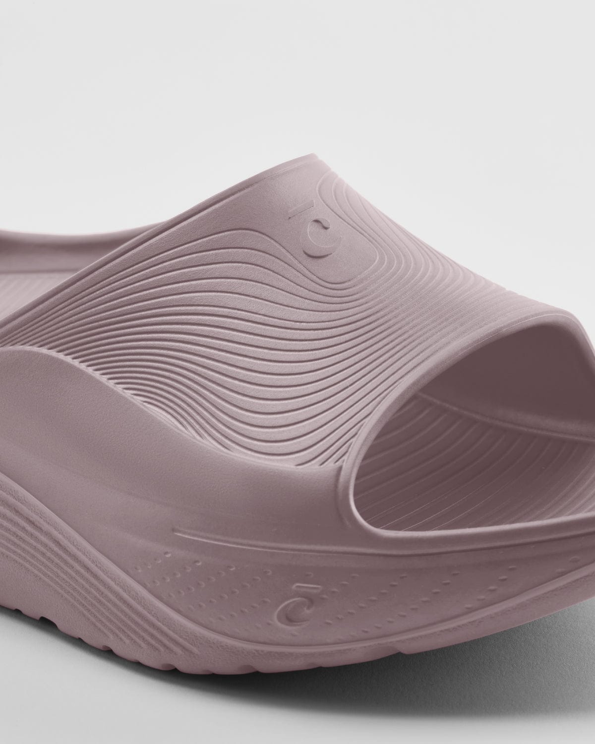 Clove Women's SuperCush Recovery Slide - Lilac Mist - view 7